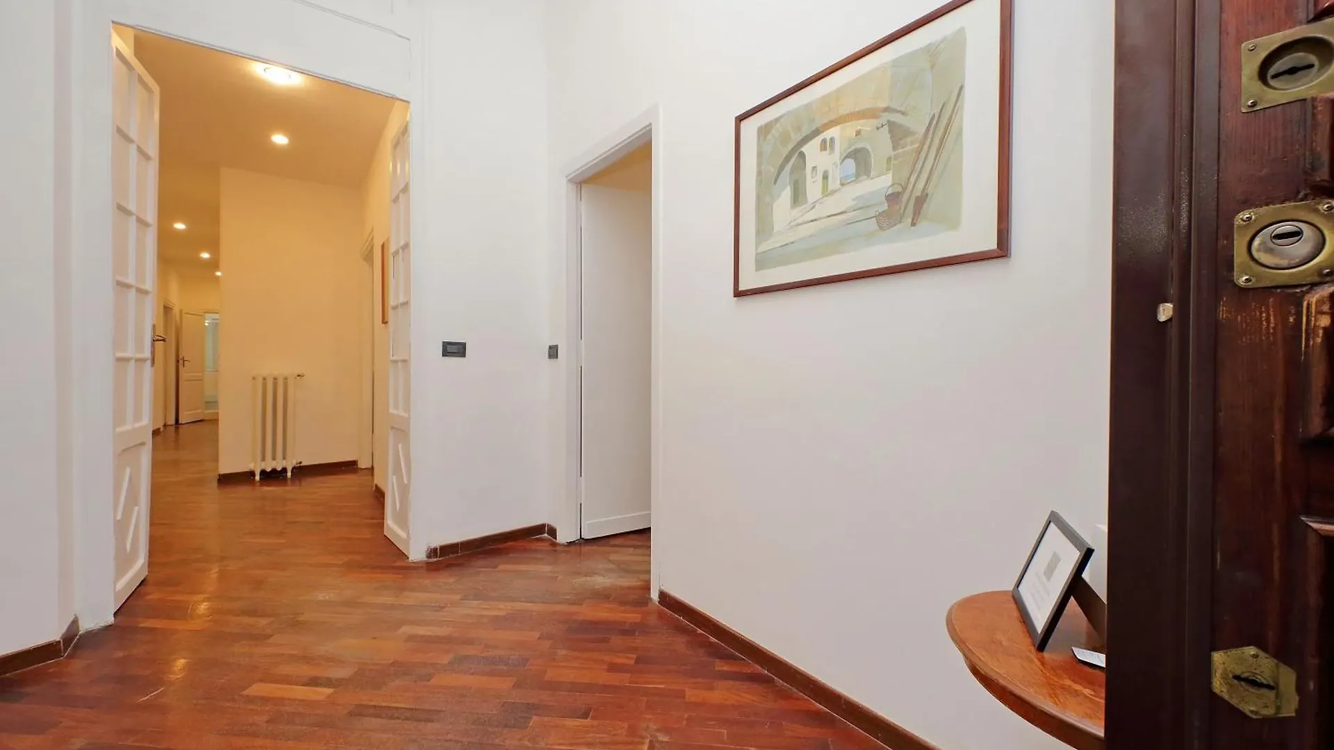 4Bnb - Giant Giuliana Vatican Museum Rome Italy